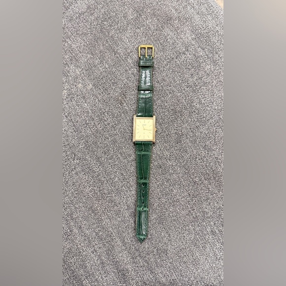 1980 Seiko Quartz Tank Watch
Ref. No. 6020-5290
GHA Case - Picture 9 of 10